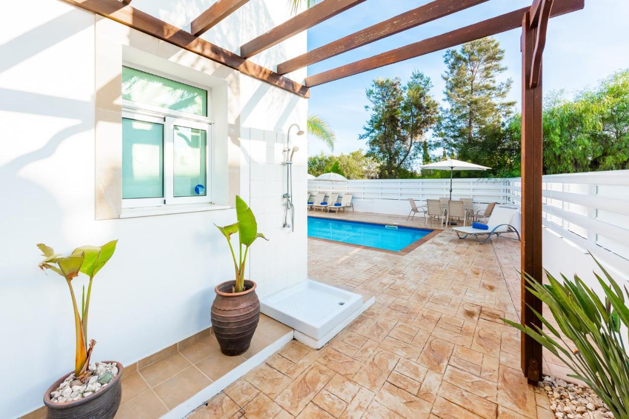 Villa Palm Breeze By Ezoria Villas プロタラス エクステリア 写真