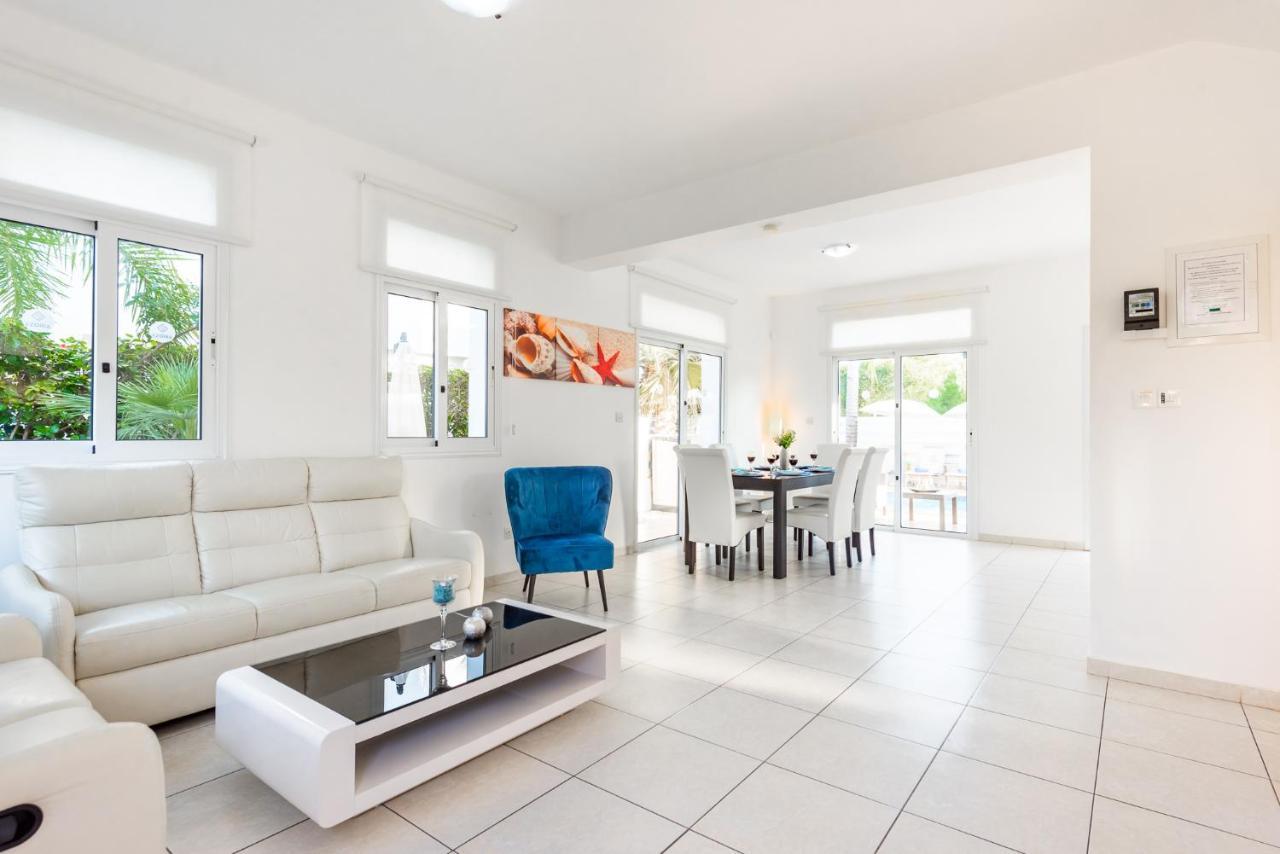 Villa Palm Breeze By Ezoria Villas プロタラス エクステリア 写真